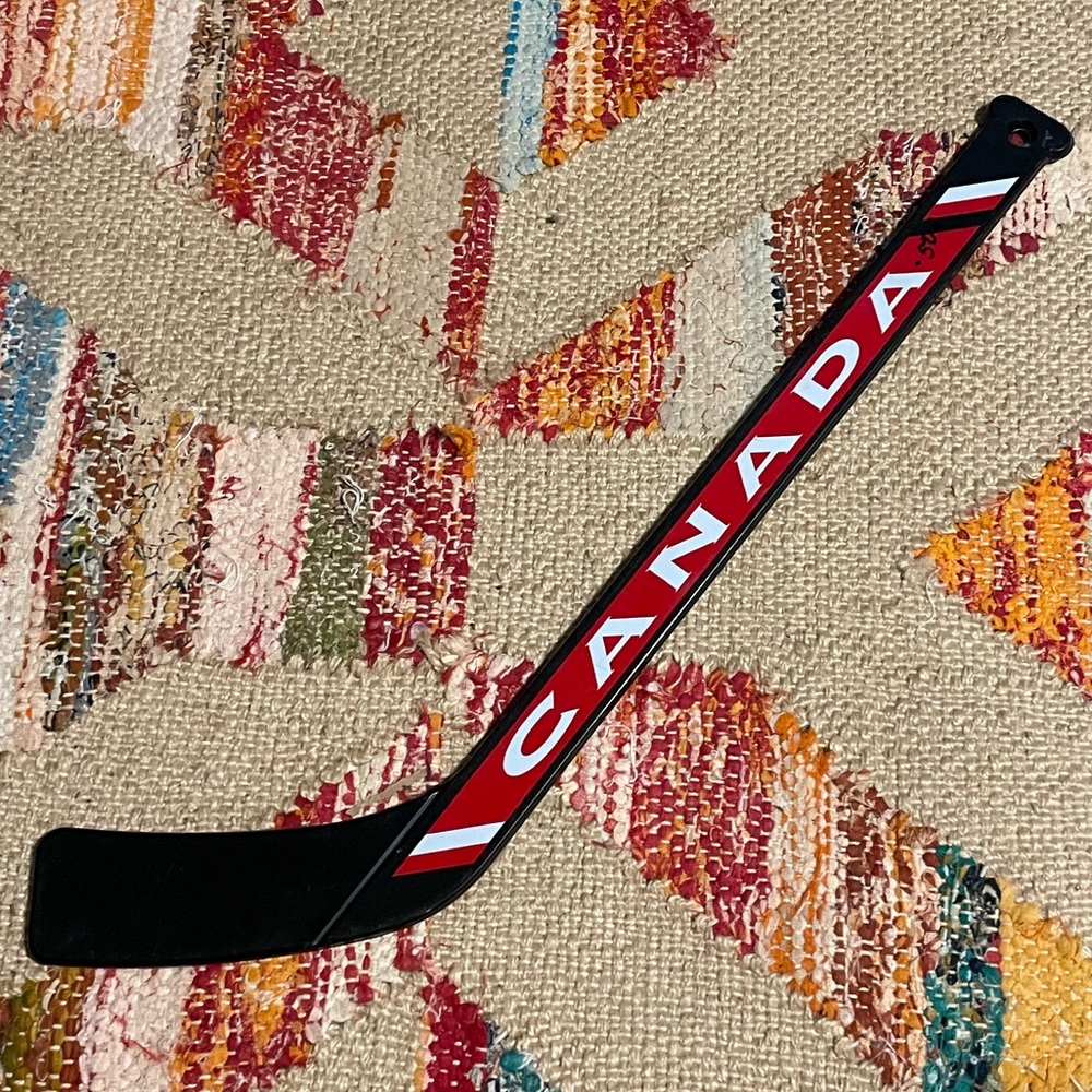 🏒 🇨🇦 Free Mini Hockey Canada Stick Free Add To Bundle And Get for F R E E